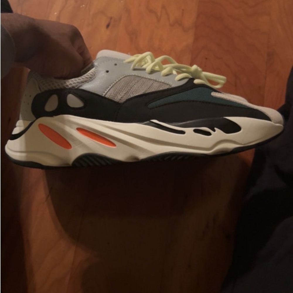 Adidas Yeezy 700 waverunner 
Size 11
